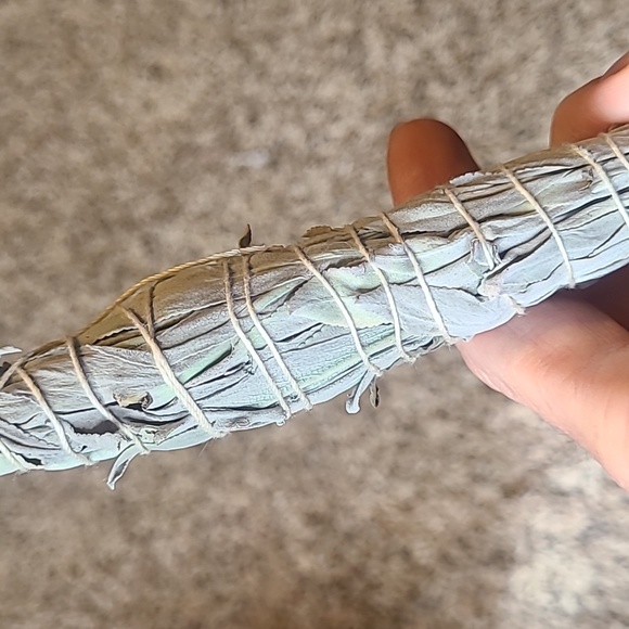 Sage Hand Rolled Bundles. Asuza Mountain White Sage - Picture 4 of 4